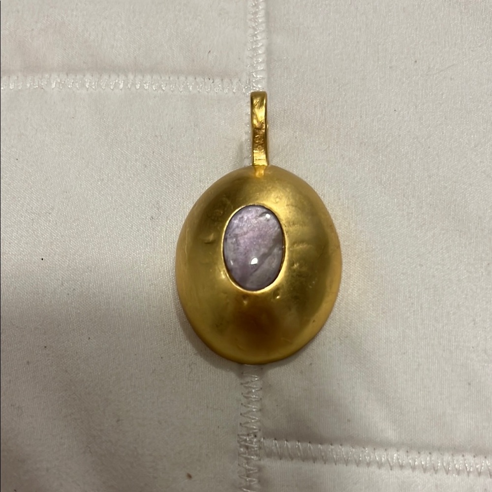 Gold Pendant with Purple Stone